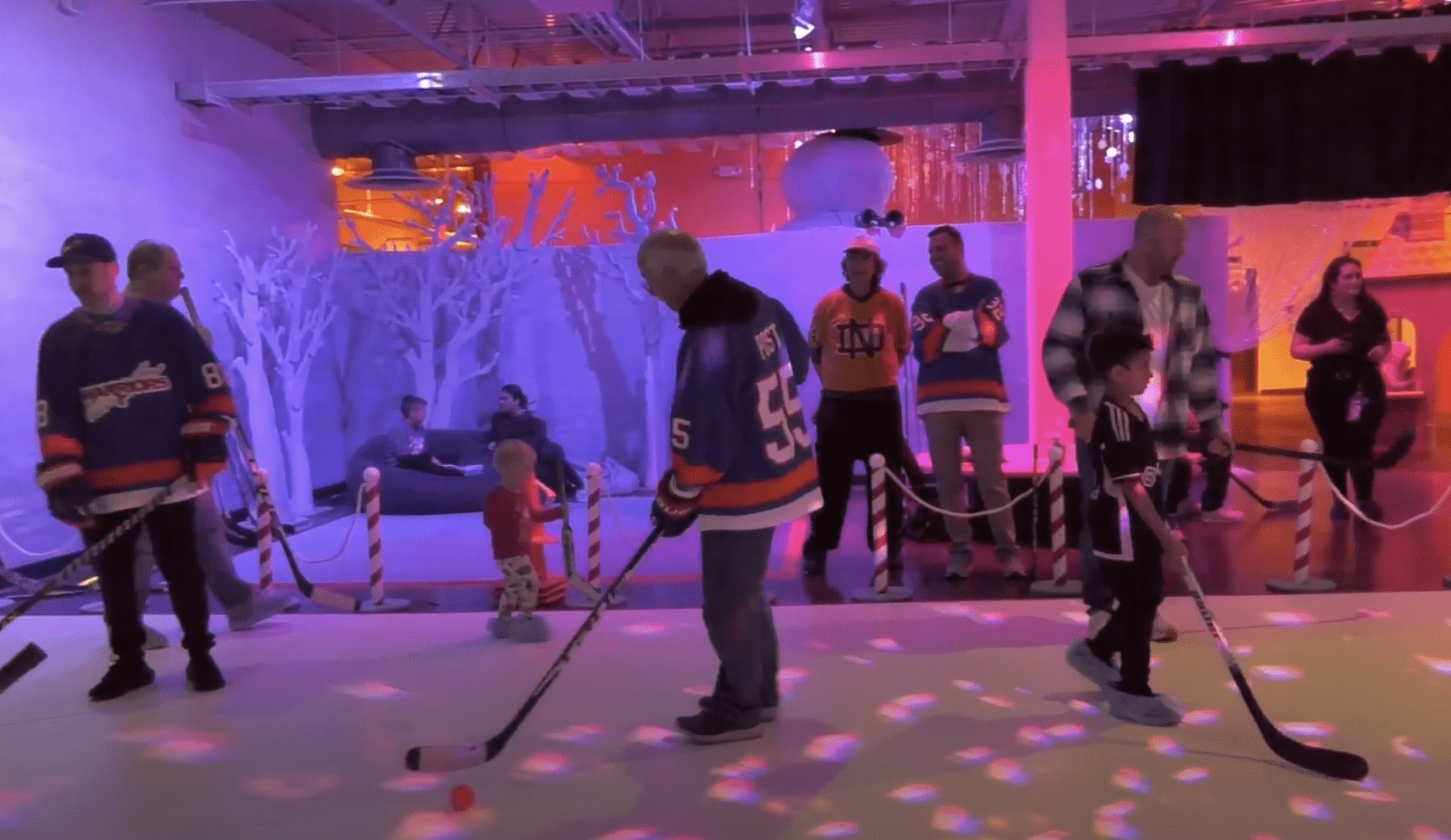 L.I. Warriors bring hockey to children’s museum